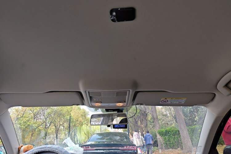 Used Volkswagen Lavida 2019 1.5L Automatic Fashion Edition China VI Headliner