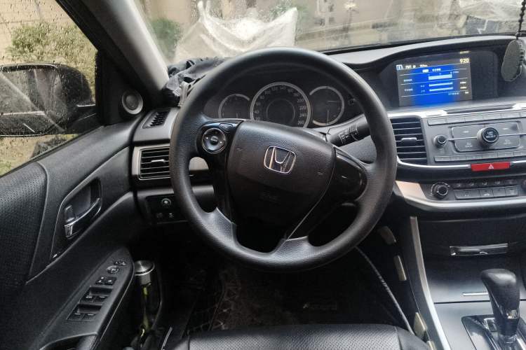 Used Honda Accord 2015 2.0L LX Comfort Edition
