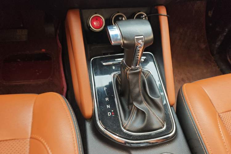 Used CHANGAN OSHAN CX70 2017 CX70T 1.5T Automatic Zunqing Edition