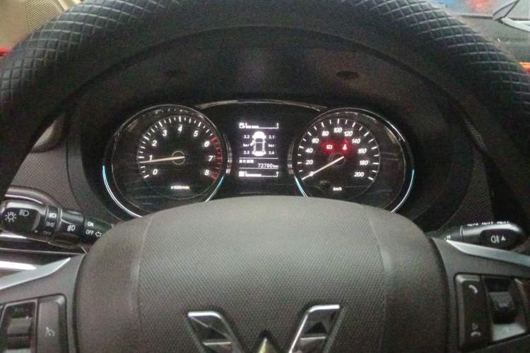 Used Wuling Hongguang 2016 1.5L S1 Deluxe Model China V-standard
