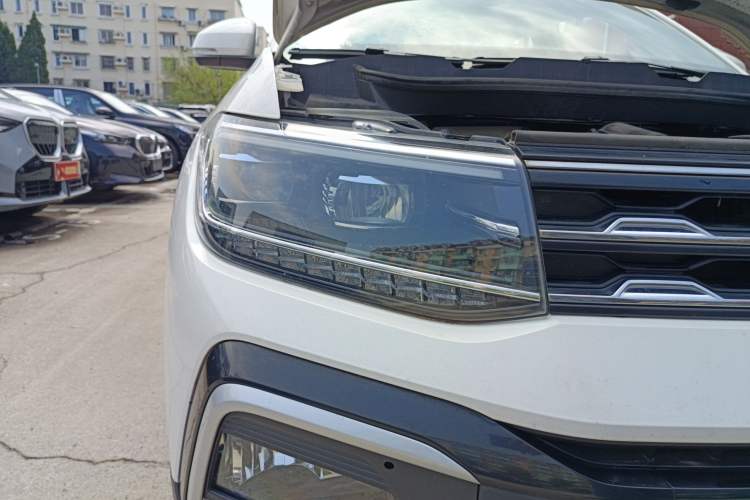 Used Volkswagen T-Cross 2020 280TSI DSG Comfort Edition Right Front Headlight