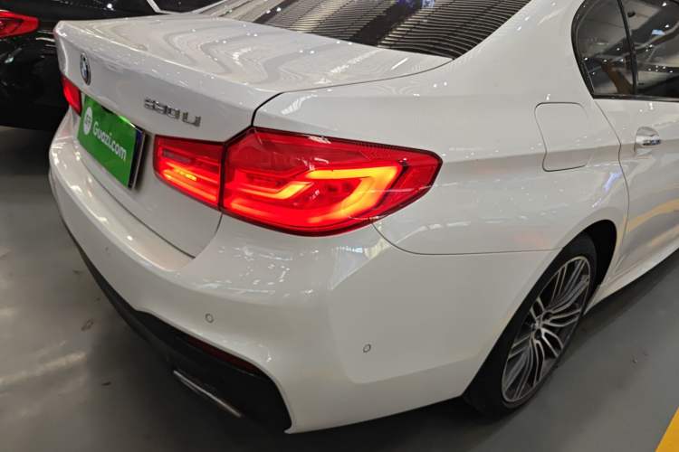 Used BMW 5 Series 2018 Restyled 530Li Luxury Edition M Sport Package
