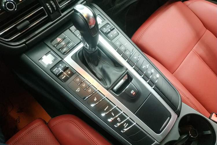 Used Porsche Macan 2020 Macan 2.0T
