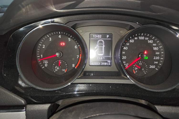 Used Volkswagen Sagitar 2018 280TSI DSG Ignite Edition Instrument Cluster