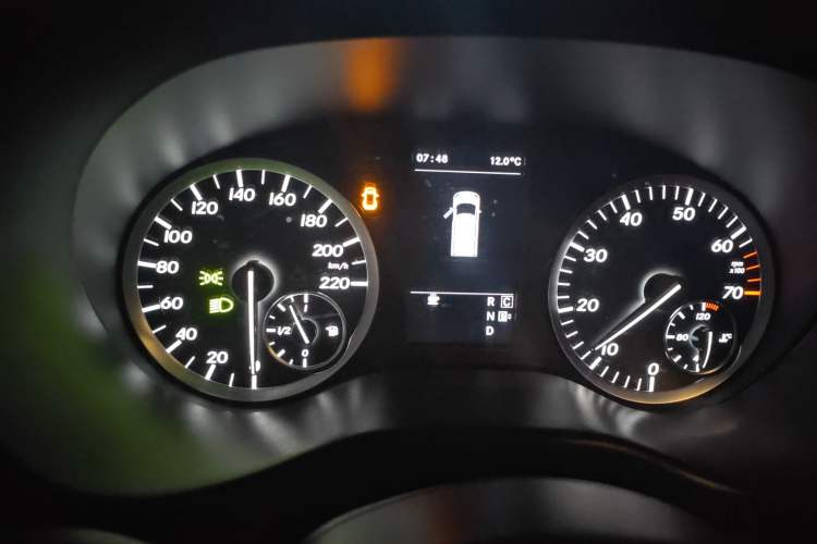 Used Mercedes-Benz Vito 2016 2.0T Elite Edition Instrument Cluster