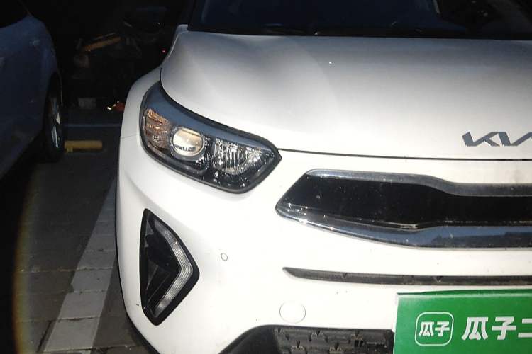 Used Kia kx1 Stonic 2021 1.4L CVT Sunroof Model
