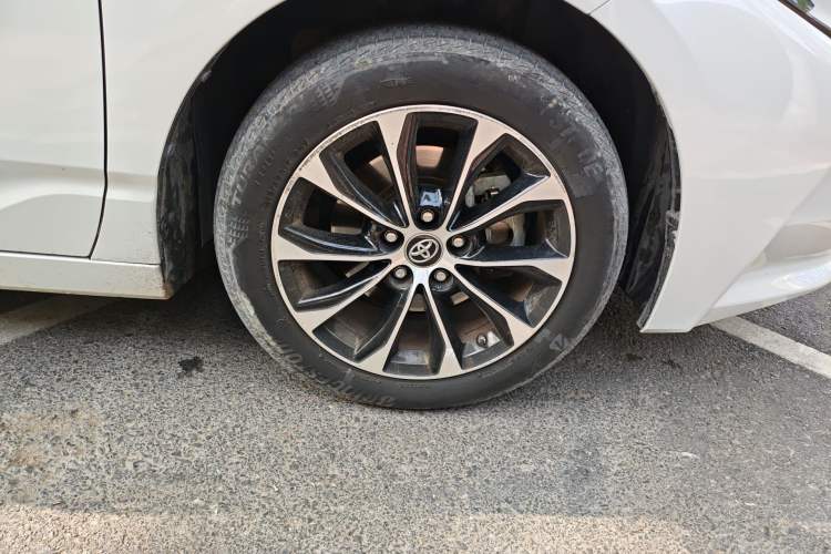 Used Toyota Avalon 2022 2.0L Ambition Edition
