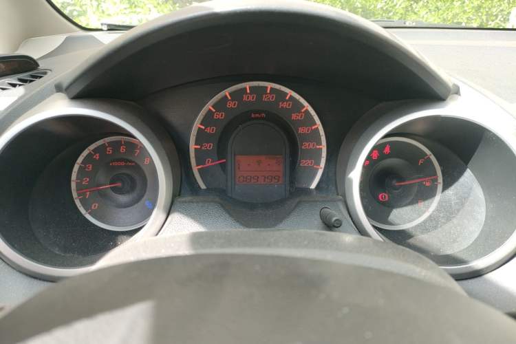 Used Honda Fit 2011 1.3L automatic comfort version