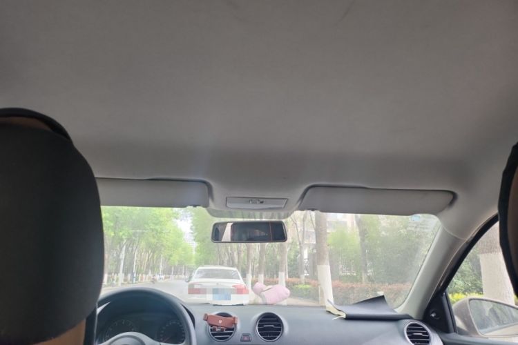 Used Volkswagen Jetta 2013 1.6L Manual Fashion Edition Headliner