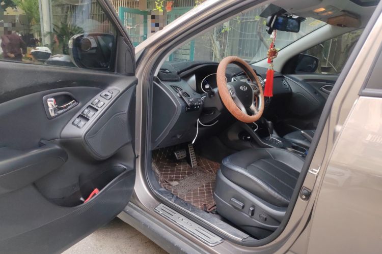 Used Hyundai ix35 2012 2.4L Automatic Two-Wheel Drive Prestige Edition GLS