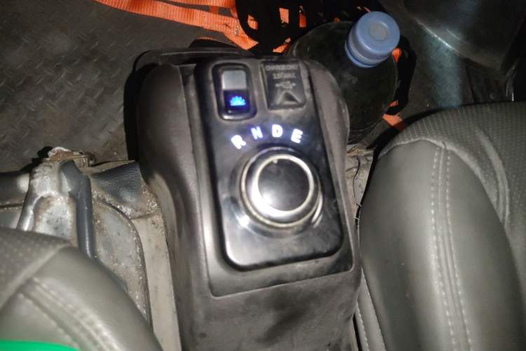 Used Wuling EV50 2021 Box-Type Logistics Vehicle Bocreat Penghui 43.2 kWh Liyang Electric Control System
