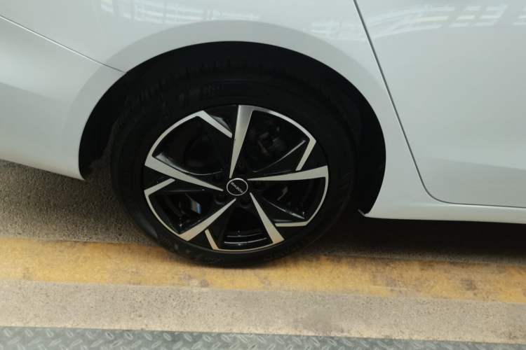 Used Roewe i5 2023 1.5L CVT Luxury Edition