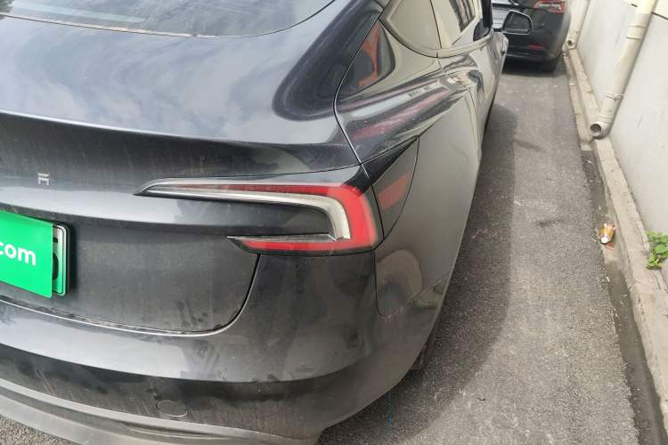 Used Tesla Model 3 2025 Rear-Wheel-Drive Version