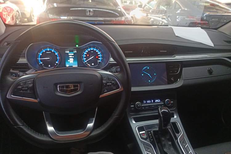 Used Geely Auto Emgrand 2019 Leading Edition 1.5L CVT Luxury Model China VI Standard