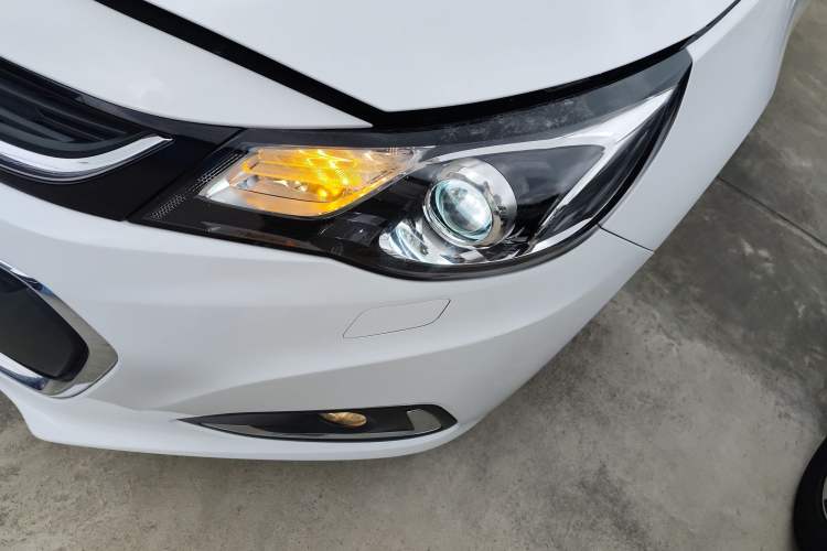 Used Chevrolet Malibu 2018 530T Automatic Luxury Edition Left Front Headlight