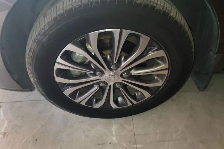 Used Buick GL8 2021 Land Cruiser Executive Class 652T Luxury Model