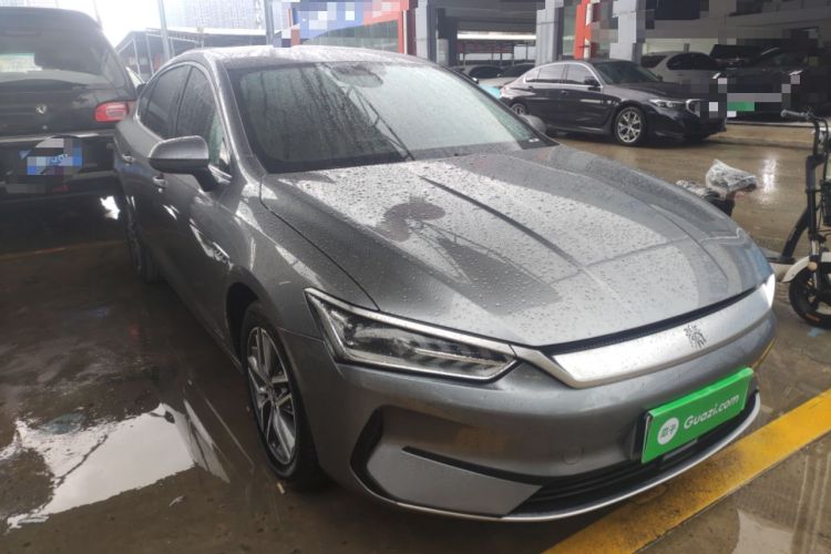 Used BYD Qin PLUS 2024 Honor Edition EV 510KM Leading Model Front Right 45 Deg