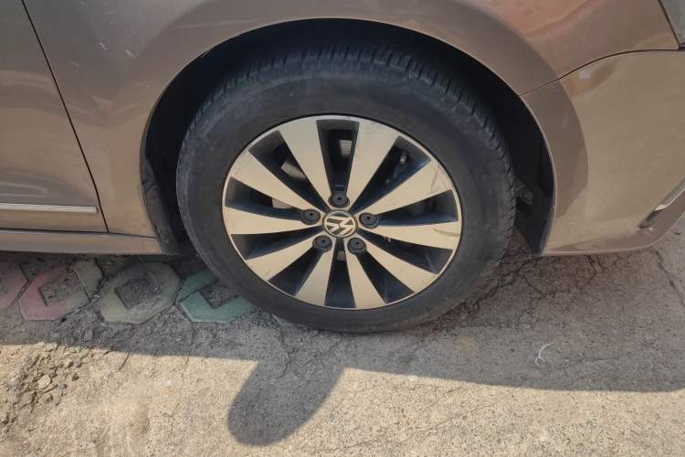 Used Volkswagen Sagitar 2015 230TSI Automatic Luxury Model