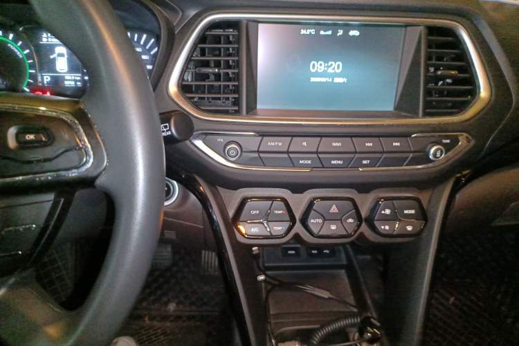 Used GAC Trumpchi GS4 New Energy 2017 1.5L PHEV Smart Enjoyment Edition Audio And AC Panel