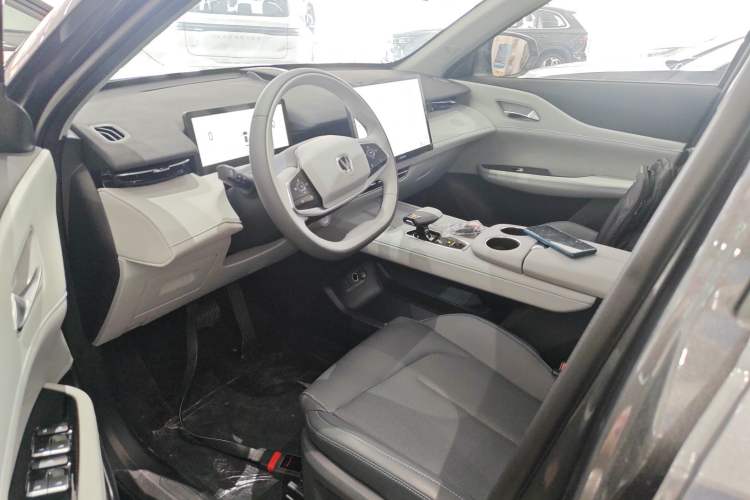 Used Changan UNI-Z New Energy 2025 Model, Smart New Blue Whale 125km Battleship+ Version
