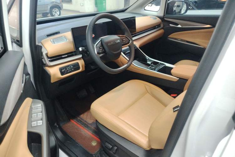 Used SAIC MAXUS G50 2025 MAX 1.5T Automatic Luxury Edition