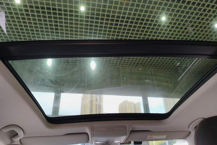 Used Volkswagen Tiguan L 2023 330TSI Automatic Two-Wheel Drive R-Line Flagship Edition