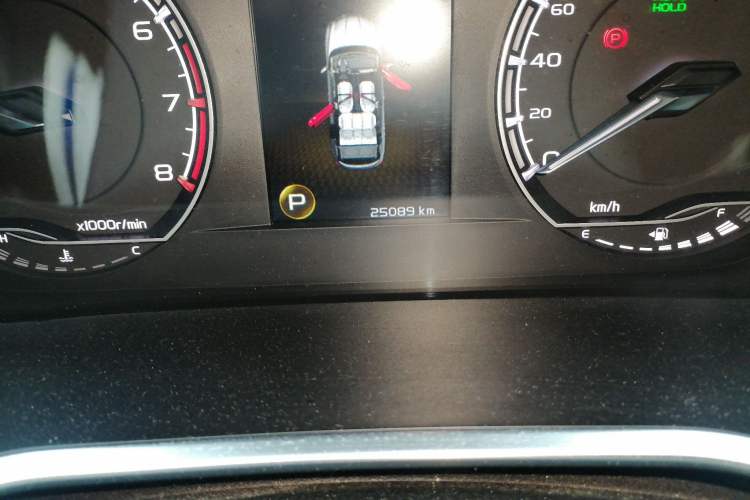 Used Geely Auto Coolray 2021 1.4T DCT Diamond Edition Odometer Close Up