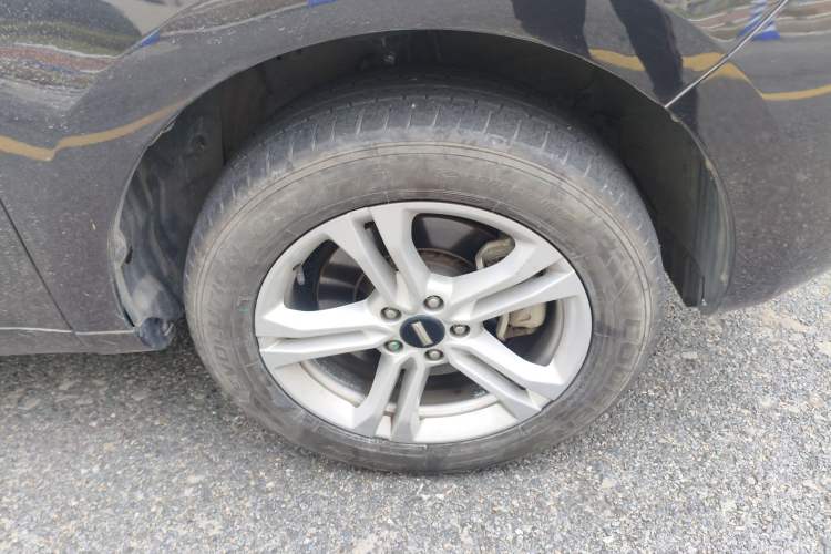 Used Wey VV5 2019 1.5T Two-Wheel Drive Smart Pioneer Right Front Wheel Hub