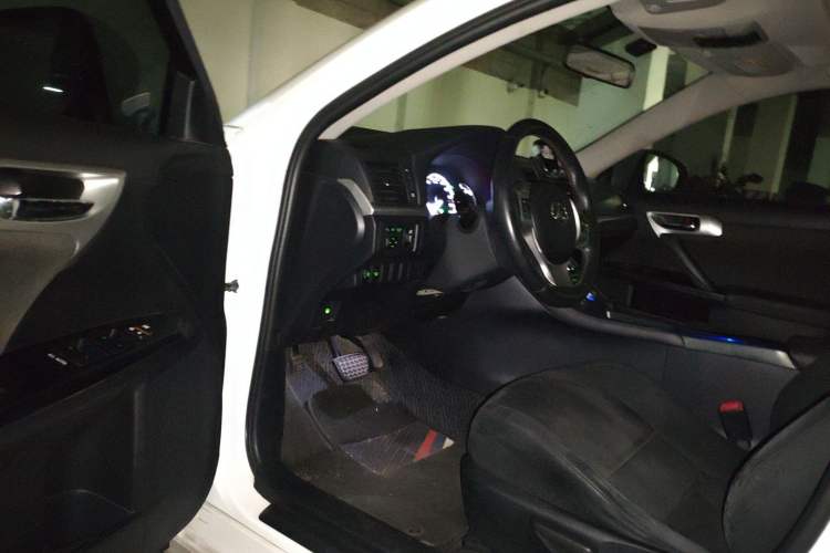 Used Lexus CT 2013 CT200h Elite Edition
