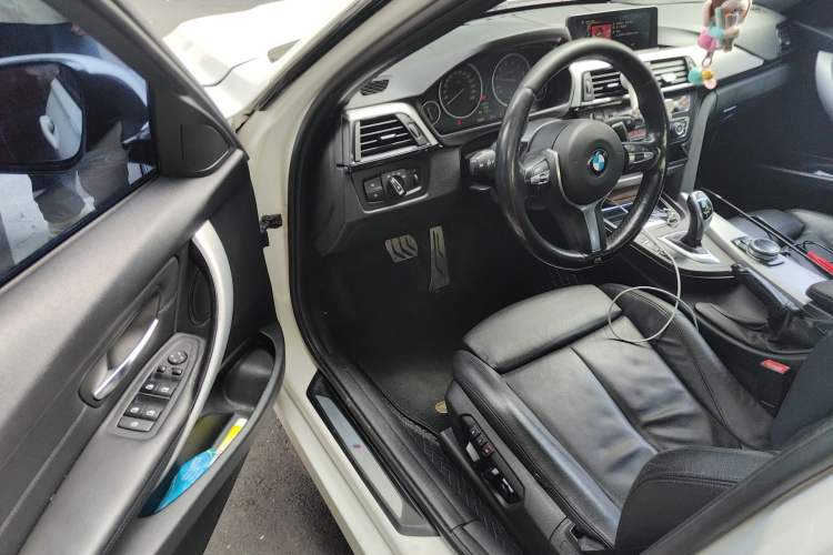 Used BMW 3 Series 2014 328i M Sport Edition Driver Seat