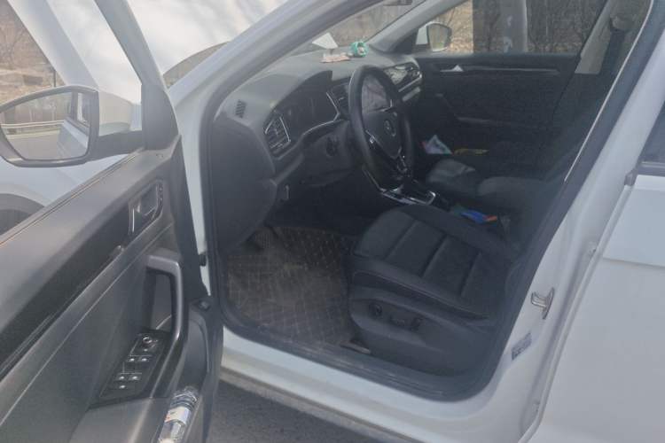 Used Volkswagen T-ROC 2022 280TSI DSG Two-Wheel Drive Comfort PLUS