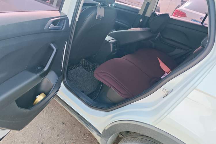 Used Volkswagen Tacqua 2020 1.5L Automatic Yue