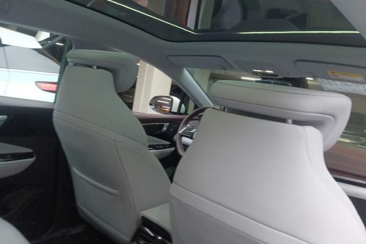 Used Buick E4 2023 Deluxe Edition