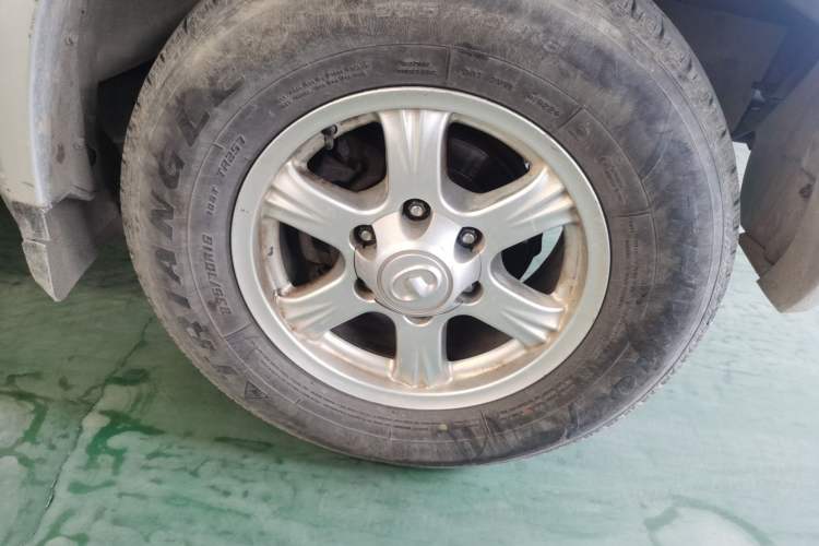 Used Great Wall Wingle 5 2017 2.0T European Version Diesel Two-Wheel Drive Advanced Large Double-Cab GW4D20E