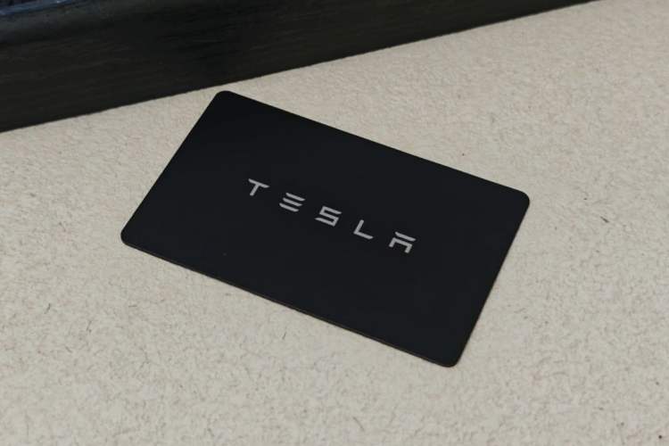 Used Tesla Model Y 2022 Long-Range All-Wheel-Drive Version Vehicle Key