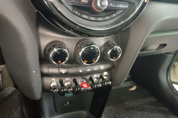 Used MINI 2019 1.5T COOPER Artist Five-Door Edition