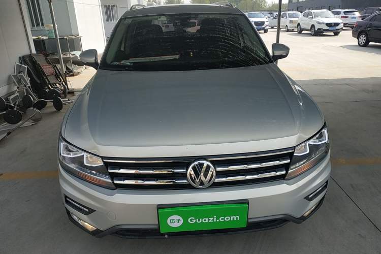 Used Volkswagen Tiguan L 2018 330TSI Automatic Two-Wheel Drive Luxury Edition