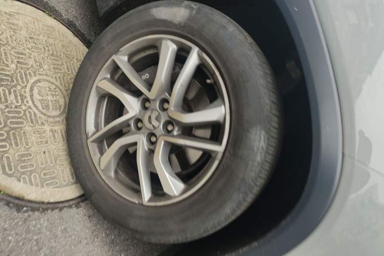 Used Nio EC6 2020 430 km Sport Version Right Front Wheel Hub