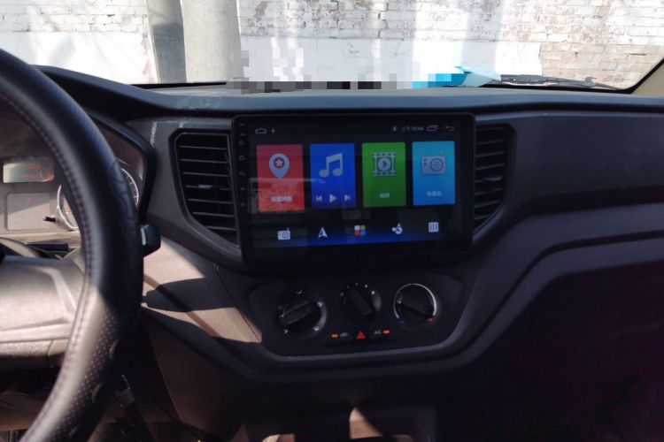 Used Wuling Hongguang V 2022 1.5L Jingqu Edition Enclosed-Window Vehicle with Electric Power Steering LAR Audio And AC Panel