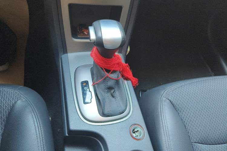 Used Roewe 350 2014 1.5L Automatic Xunyue Version Gear Lever