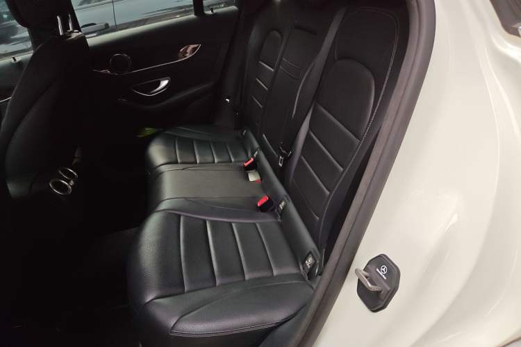 Used Mercedes-Benz GLC 2017 GLC 260 4MATIC Dynamic Edition Left Rear Seat