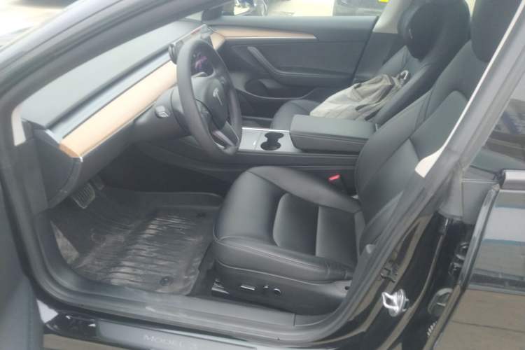Used Tesla Model 3 2022 Rear-Wheel-Drive Version Left Front Seat