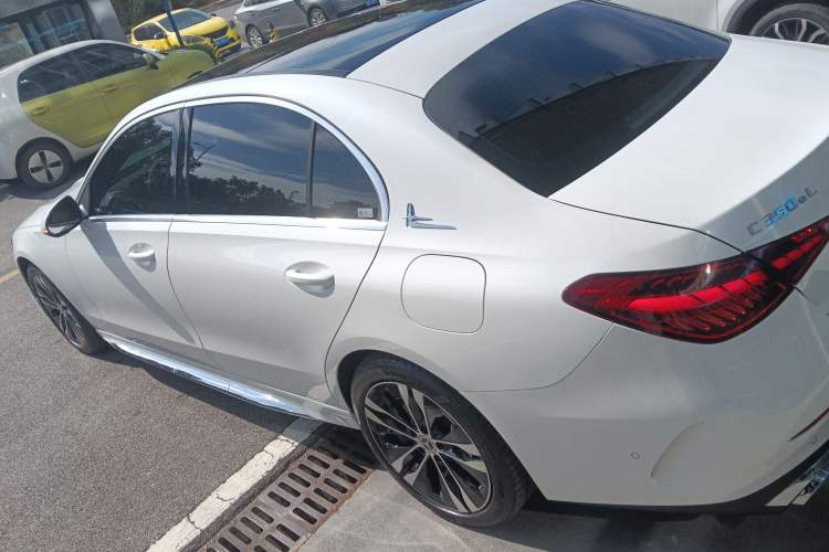 Used Mercedes-Benz C-Class New Energy 2023 Second Facelift C 350 eL Left Side