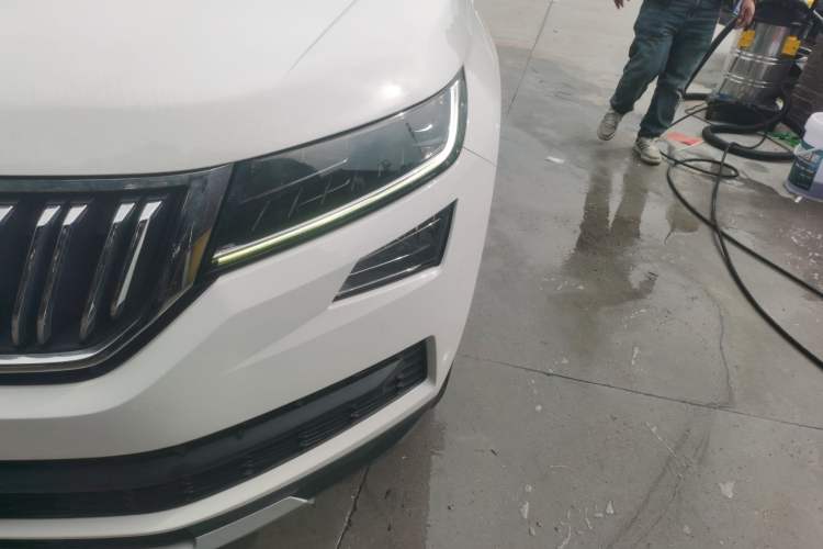 Used Skoda Kodiaq 2019 Facelifted TSI380 7-Seater All-Wheel-Drive Luxury Enjoyment Edition China VI Standard