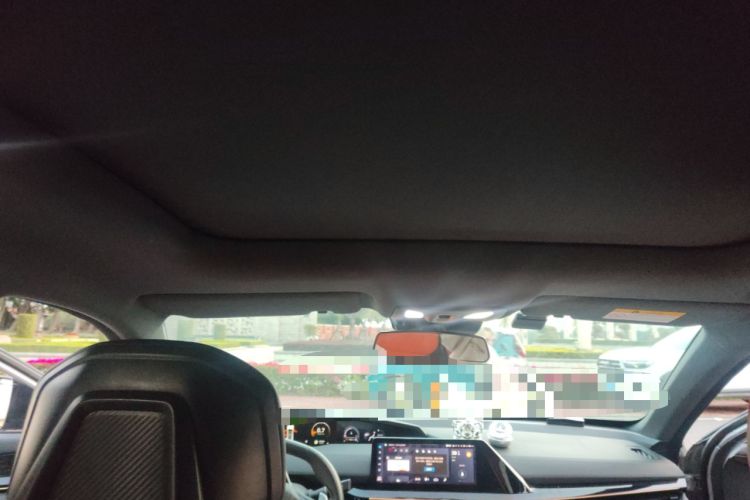 Used Changan UNI-V 2022 1.5T Prestige Version
