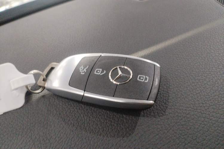 Used Mercedes-Benz GLB 2024 Refresh GLB 220 Fashion Edition
