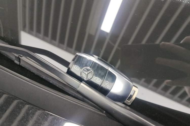 Used Mercedes-Benz E-Class 2023 Updated E 300 L Luxury Edition
