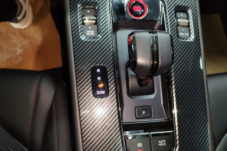 Used GAC Trumpchi EMPOW 2023 270T DCT J16 Version Gear Lever