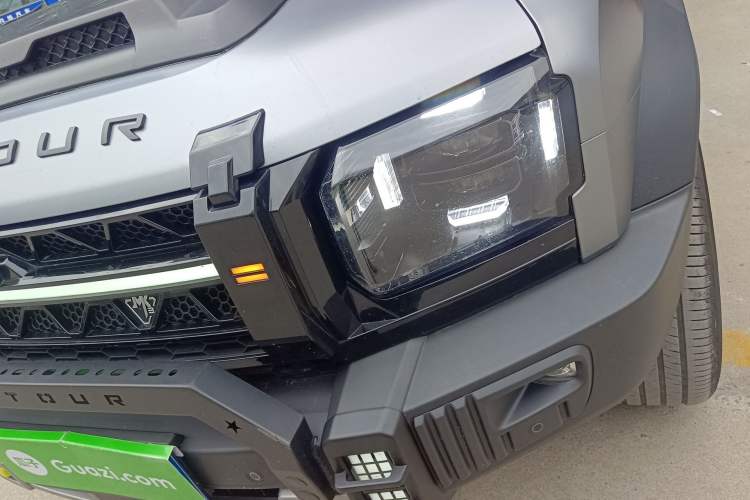 Used JETOUR Traveler 2023 2.0T All-Wheel-Drive CrossPRO Left Front Headlight