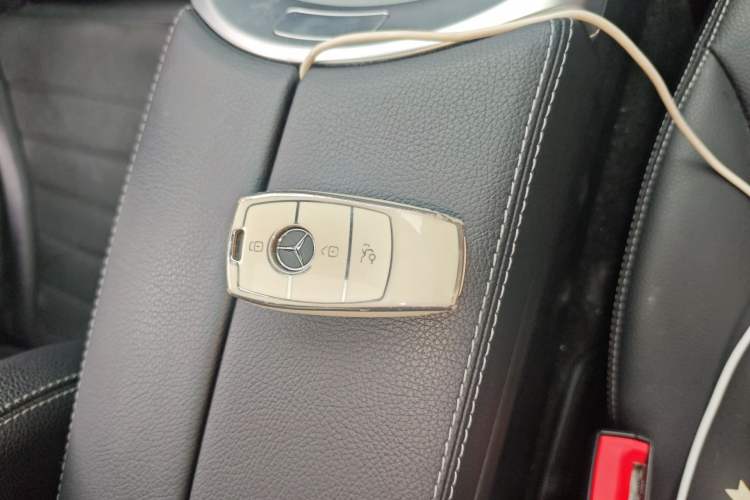Used Mercedes-Benz C-Class 2020 Restyled C 260 Sport Edition Vehicle Key